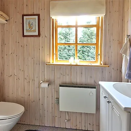 Three-bedroom Holiday In * Hals